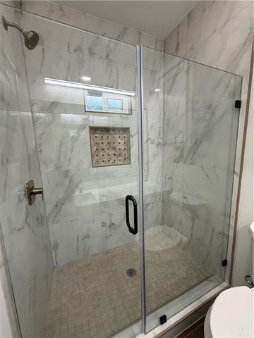 1301 Woodlands Trail 4, Pharr, TX 78577