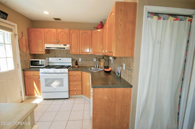 131 Laurel Avenue, Hazlet, NJ 07734