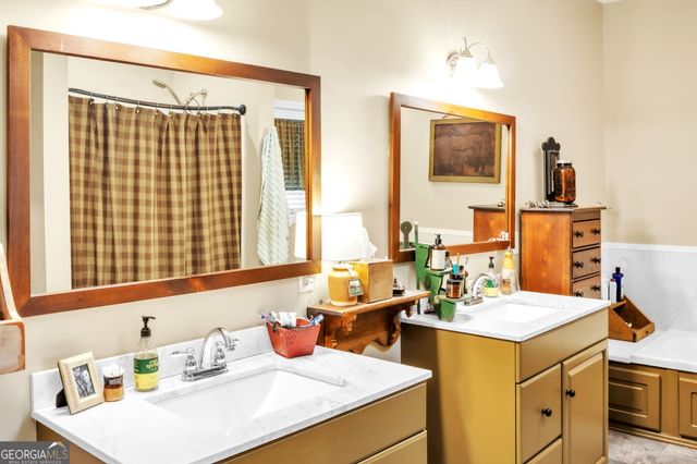 910 Wheeler Road, Demorest, GA 30535