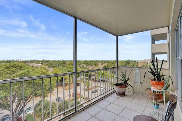 10777 W Sample Road 718, Coral Springs, FL 33065
