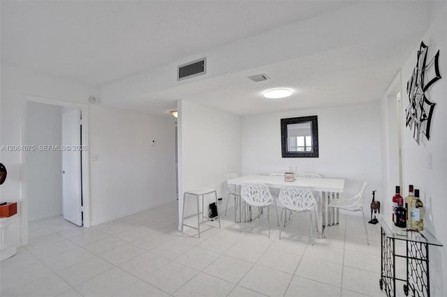 10777 W Sample Road 718, Coral Springs, FL 33065