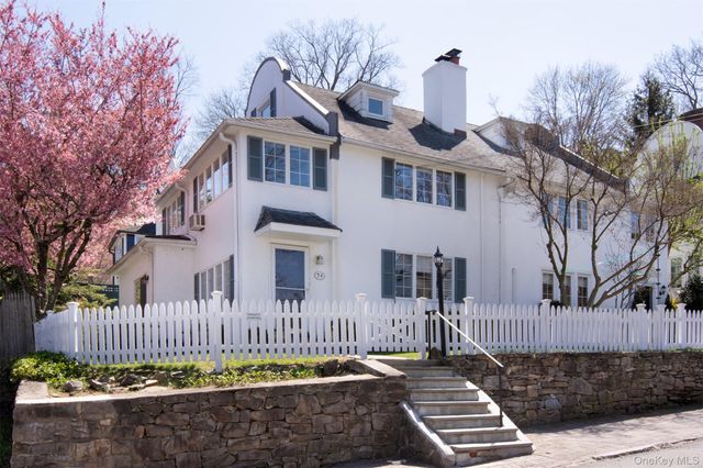 74 Kensington Road, Bronxville, NY 10708