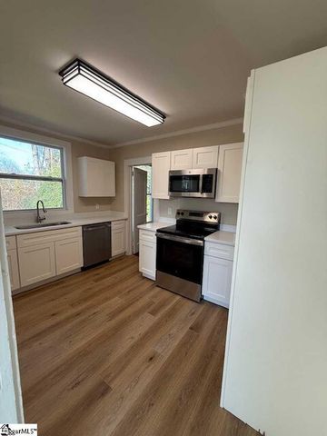 208 Glenwood Avenue, Anderson, SC 29625