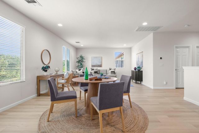 2144 Stansfield Dr, Roseville, CA 95747