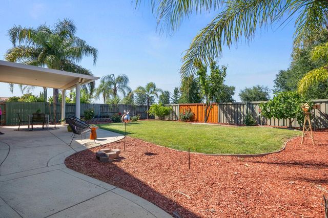 2144 Stansfield Dr, Roseville, CA 95747