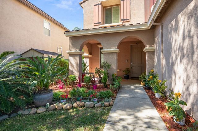 2144 Stansfield Dr, Roseville, CA 95747