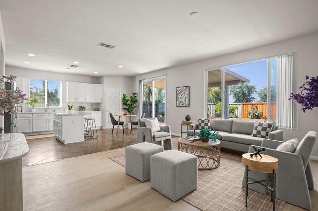 2144 Stansfield Dr, Roseville, CA 95747