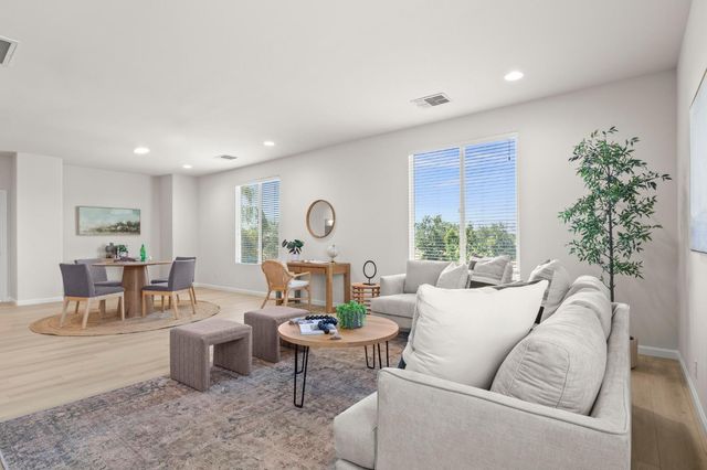 2144 Stansfield Dr, Roseville, CA 95747