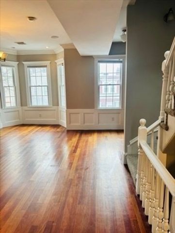 650 E 6th St 2, Boston, MA 02127