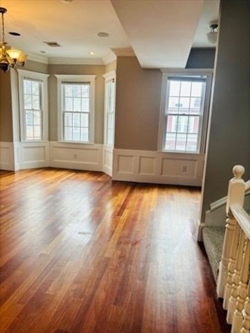 650 E 6th St 2, Boston, MA 02127