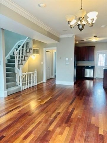 650 E 6th St 2, Boston, MA 02127