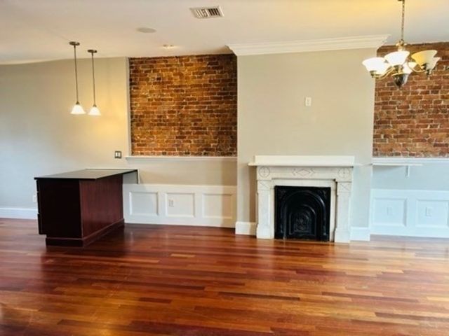 650 E 6th St 2, Boston, MA 02127