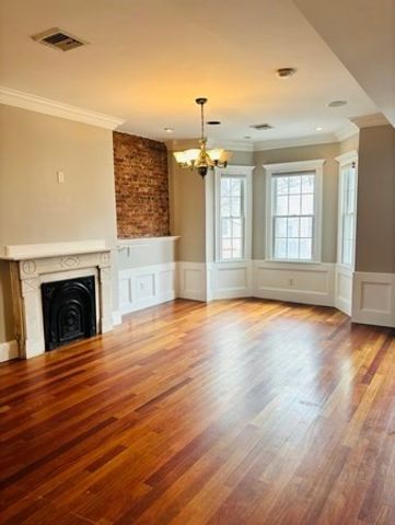 650 E 6th St 2, Boston, MA 02127