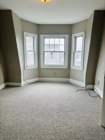 650 E 6th St 2, Boston, MA 02127