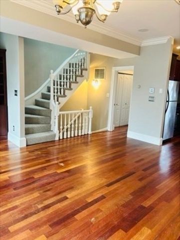 650 E 6th St 2, Boston, MA 02127