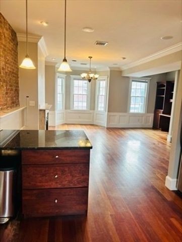 650 E 6th St 2, Boston, MA 02127