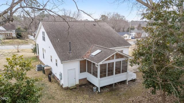 328 S Lombard Street, Clayton, NC 27520