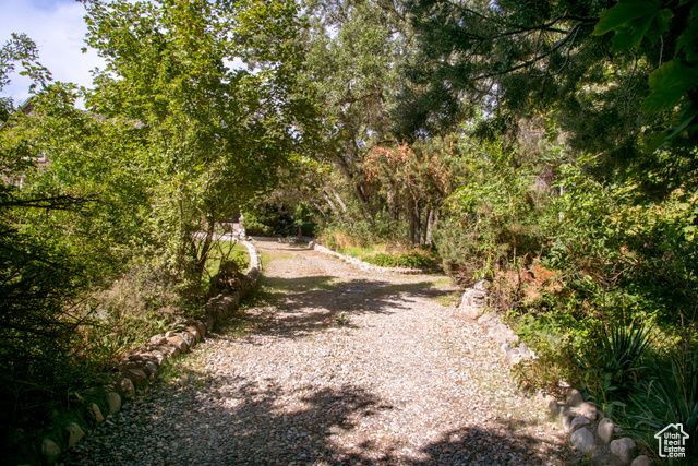 2633 E 6200 S, Holladay, UT 84121