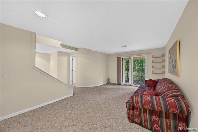 30900 Jasper Ridge, Novi, MI 48377