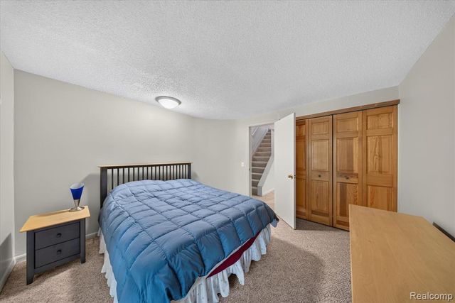 30900 Jasper Ridge, Novi, MI 48377