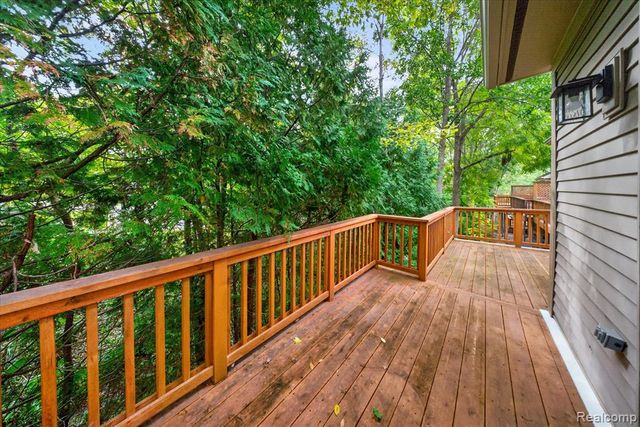 30900 Jasper Ridge, Novi, MI 48377