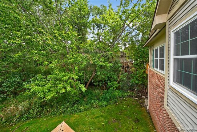 30900 Jasper Ridge, Novi, MI 48377