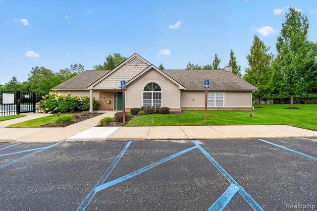 30900 Jasper Ridge, Novi, MI 48377