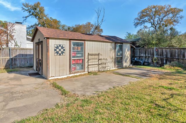 212 Hickory Lane, Hickory Creek, TX 75065