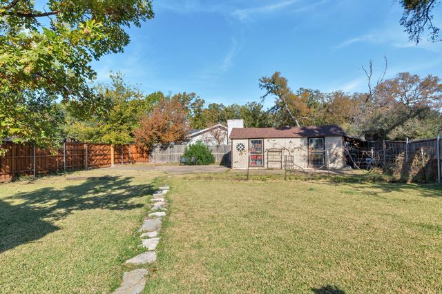 212 Hickory Lane, Hickory Creek, TX 75065
