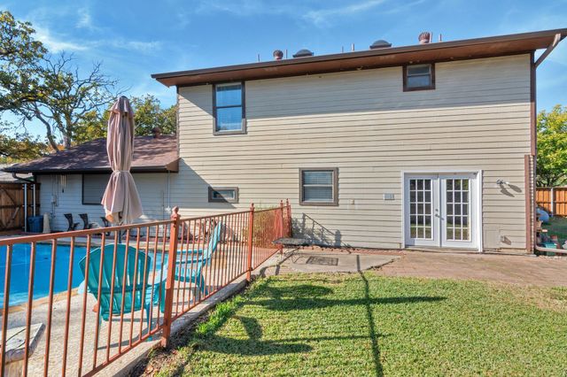 212 Hickory Lane, Hickory Creek, TX 75065