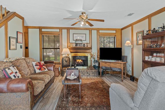 212 Hickory Lane, Hickory Creek, TX 75065