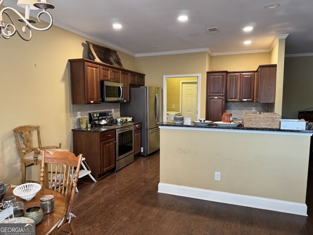 569 Sawnee Corners Drive, Cumming, GA 30040
