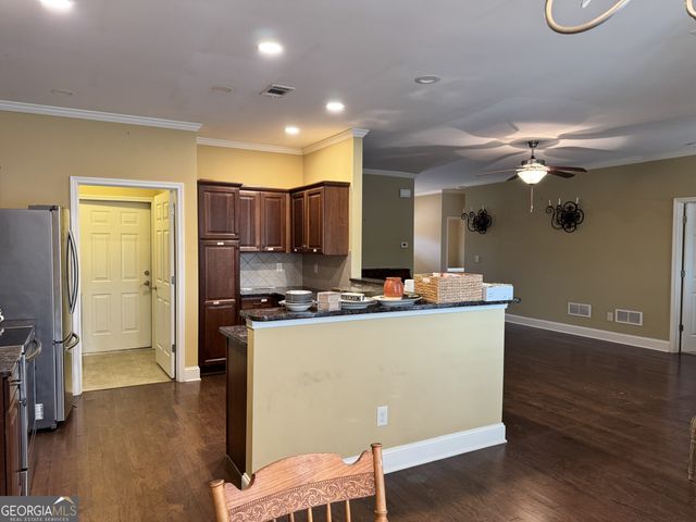 569 Sawnee Corners Drive, Cumming, GA 30040