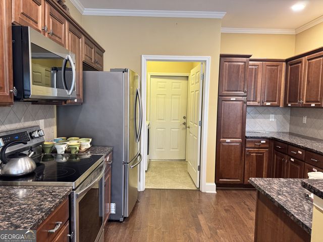 569 Sawnee Corners Drive, Cumming, GA 30040