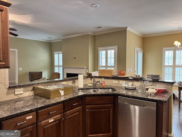 569 Sawnee Corners Drive, Cumming, GA 30040