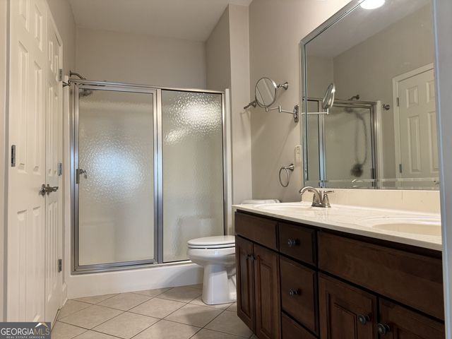 569 Sawnee Corners Drive, Cumming, GA 30040