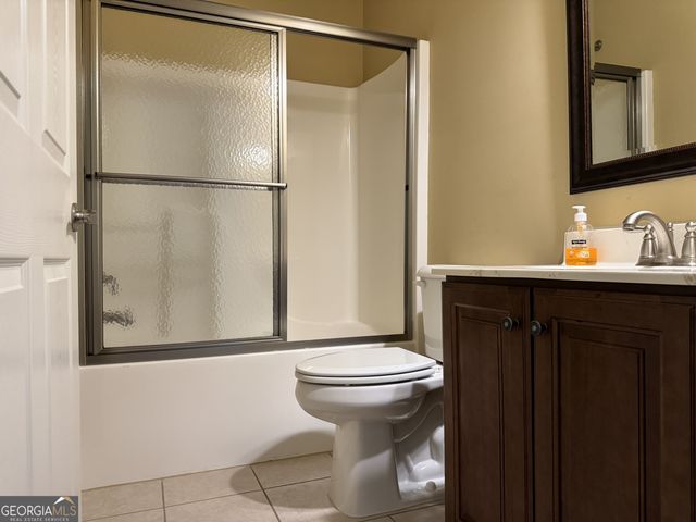 569 Sawnee Corners Drive, Cumming, GA 30040