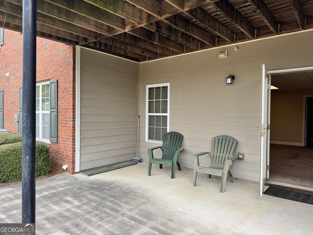 569 Sawnee Corners Drive, Cumming, GA 30040
