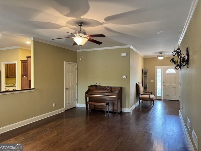 569 Sawnee Corners Drive, Cumming, GA 30040