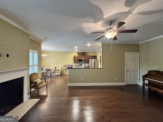 569 Sawnee Corners Drive, Cumming, GA 30040