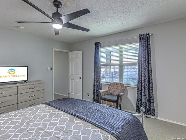 208 Riverside Dr, Kingsland, TX 78639