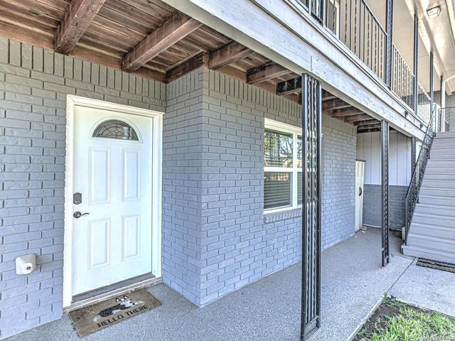 208 Riverside Dr, Kingsland, TX 78639