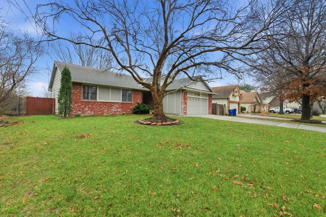 514 N Milstead, Wichita, KS 67212