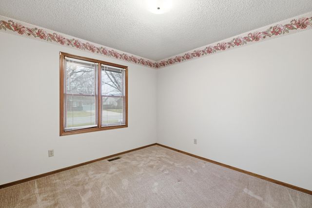 514 N Milstead, Wichita, KS 67212