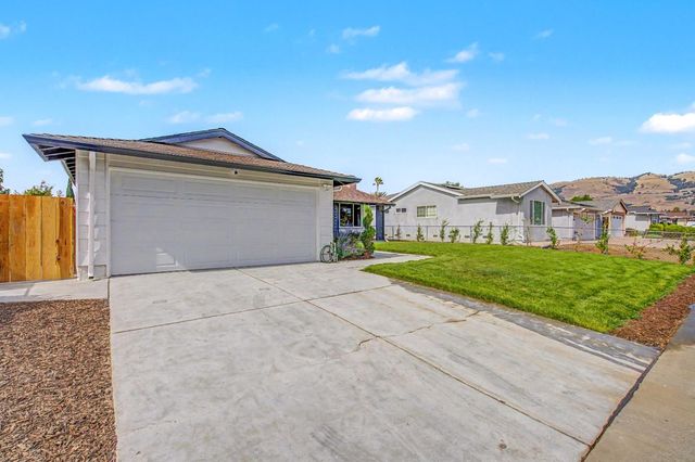 2945 Castleton Drive, San Jose, CA 95148