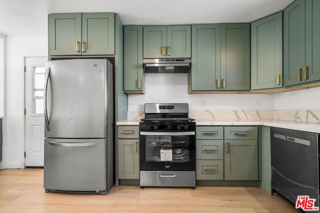 801 S Courtney Avenue, Fullerton, CA 92833