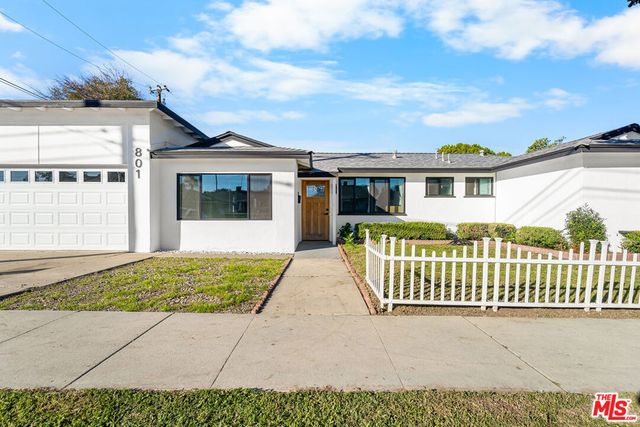 801 S Courtney Avenue, Fullerton, CA 92833
