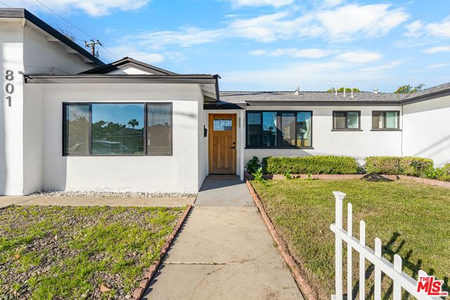 801 S Courtney Avenue, Fullerton, CA 92833