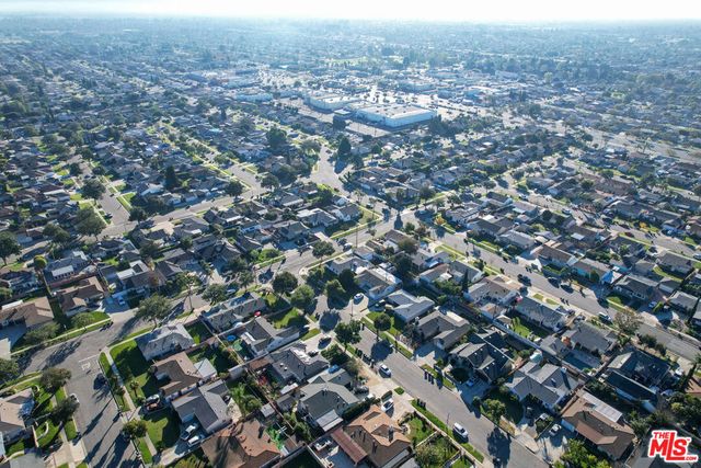 801 S Courtney Avenue, Fullerton, CA 92833