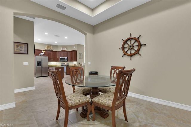 7461 Moorgate Point WAY, Naples, FL 34113